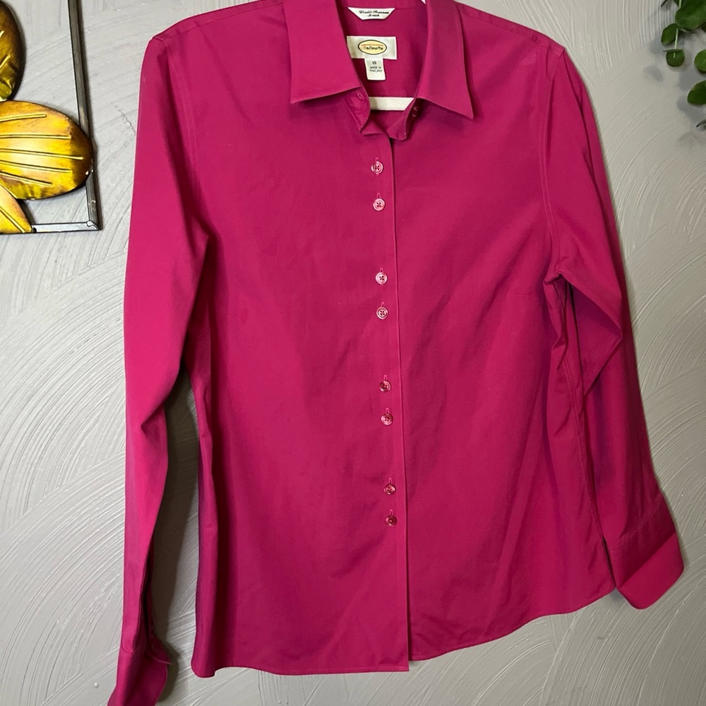 Vibrant Fuchsia‎ Button-Down Shirt - Picture 4 of 6